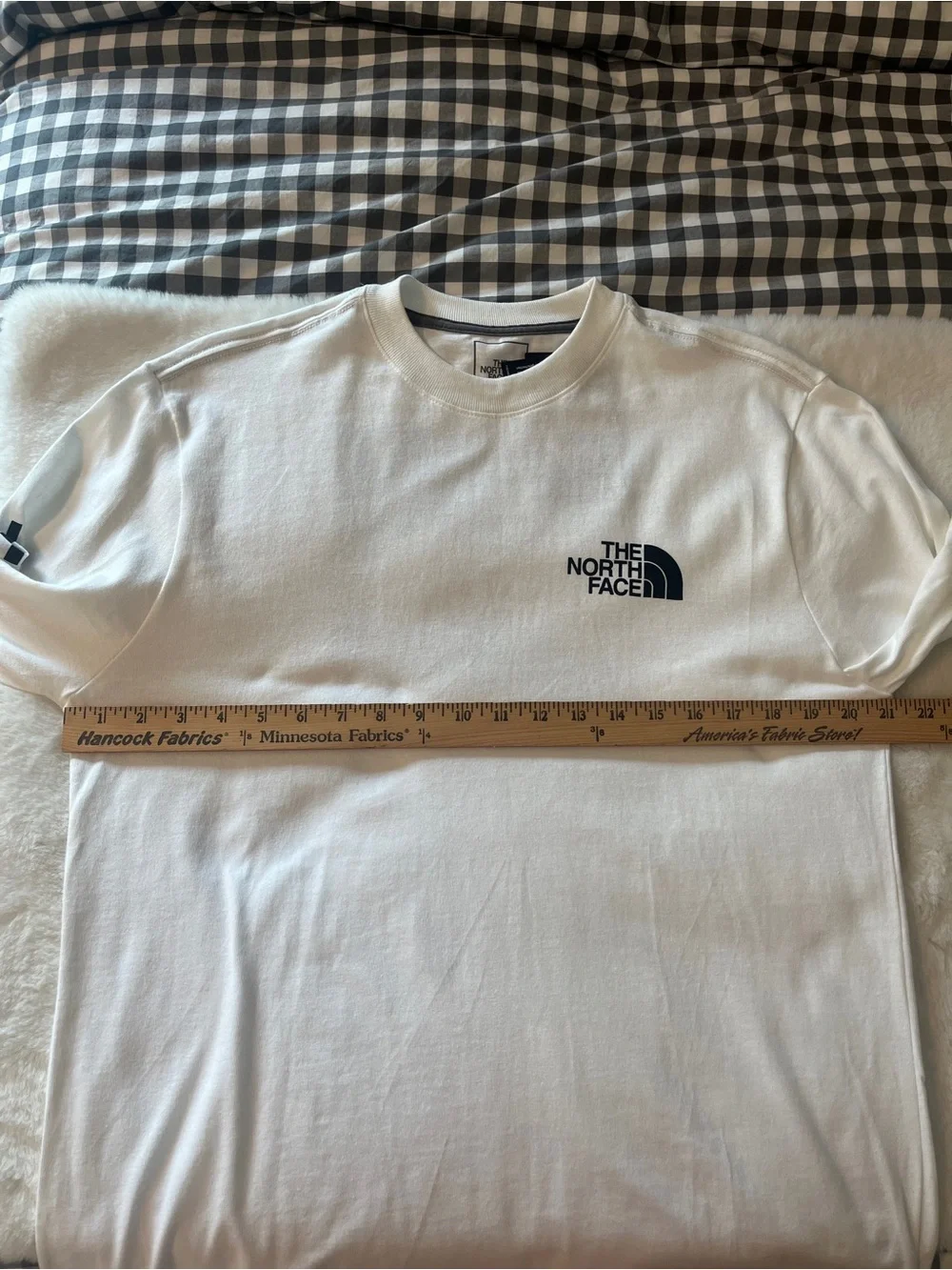 New! The North Face Long Sleeve Graphic T-Shirt *2 tiny flaws* Men's Size Medium